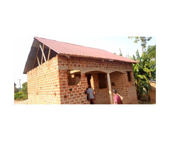 House on sell in kitende Entebbe road