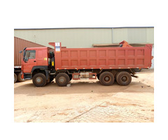 8x4 Sinotruk dump truck