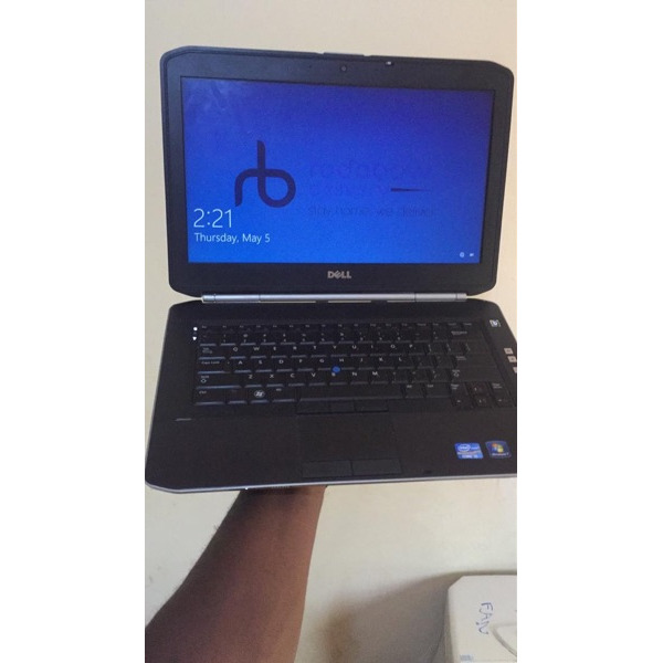 Am selling a dell laptop - 3/3