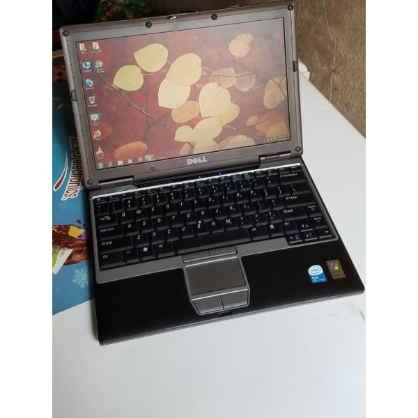 Dell slim laptop - 1/4