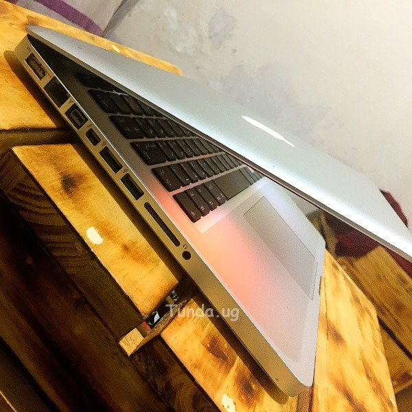 MacBook Pro 2012 i5 , 4GB RAM , 500GB HDD, 4GB Graphics Card, 13.3 inch an - 4/5